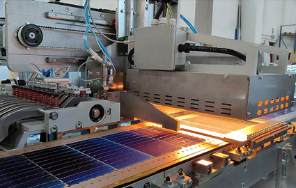Lampada riscaldante IR applicata nella saldatura di celle solari fotovoltaiche
